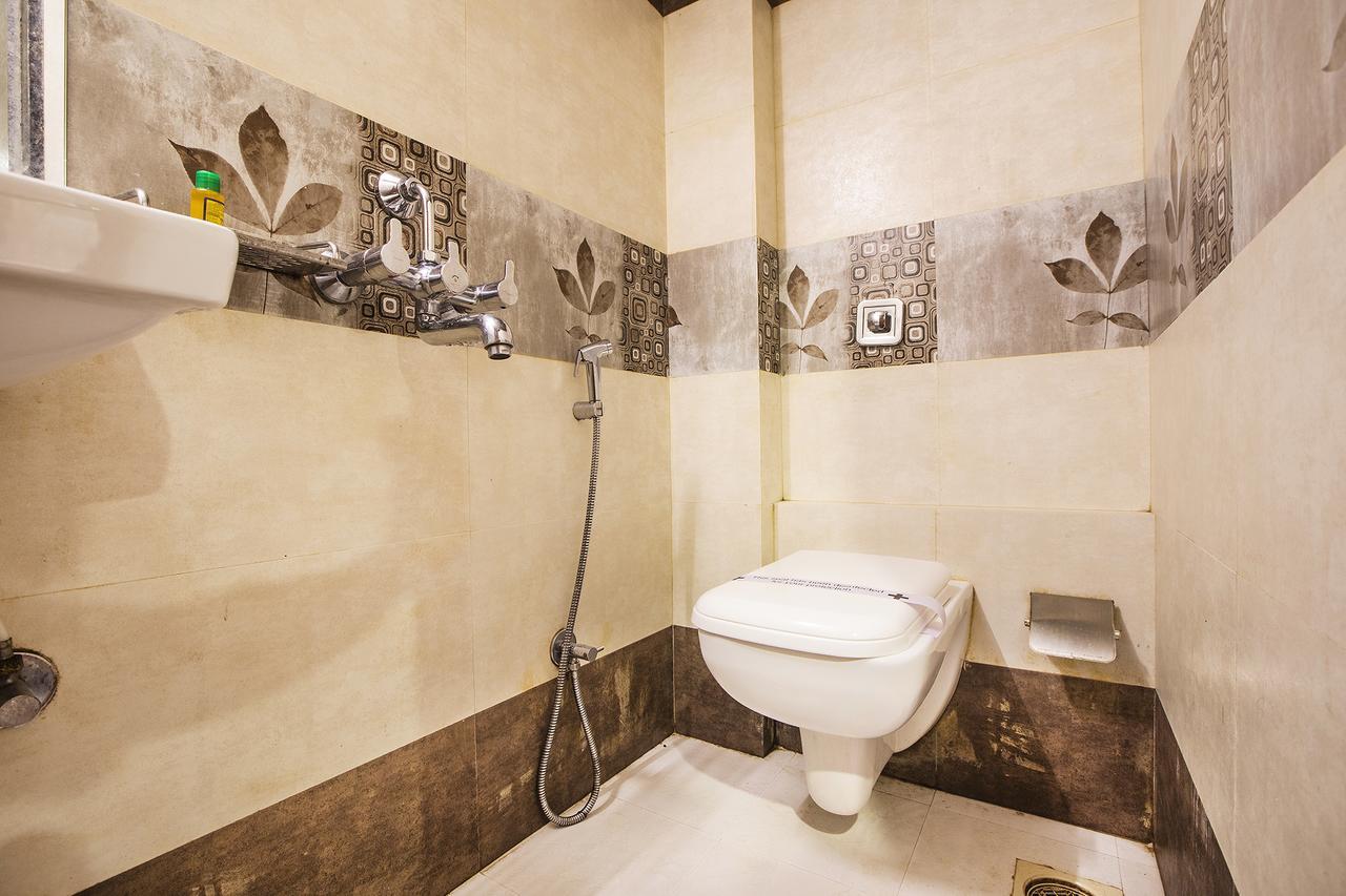Hygienic Hotel Liberty Plaza Bombay Esterno foto